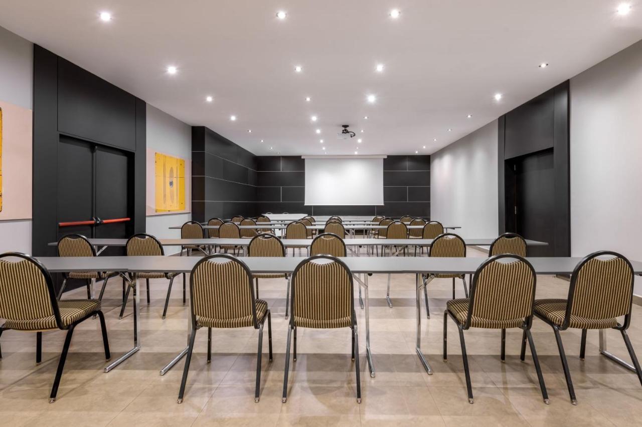 Ac Hotel By Marriott Madrid Airport Coslada Exterior foto