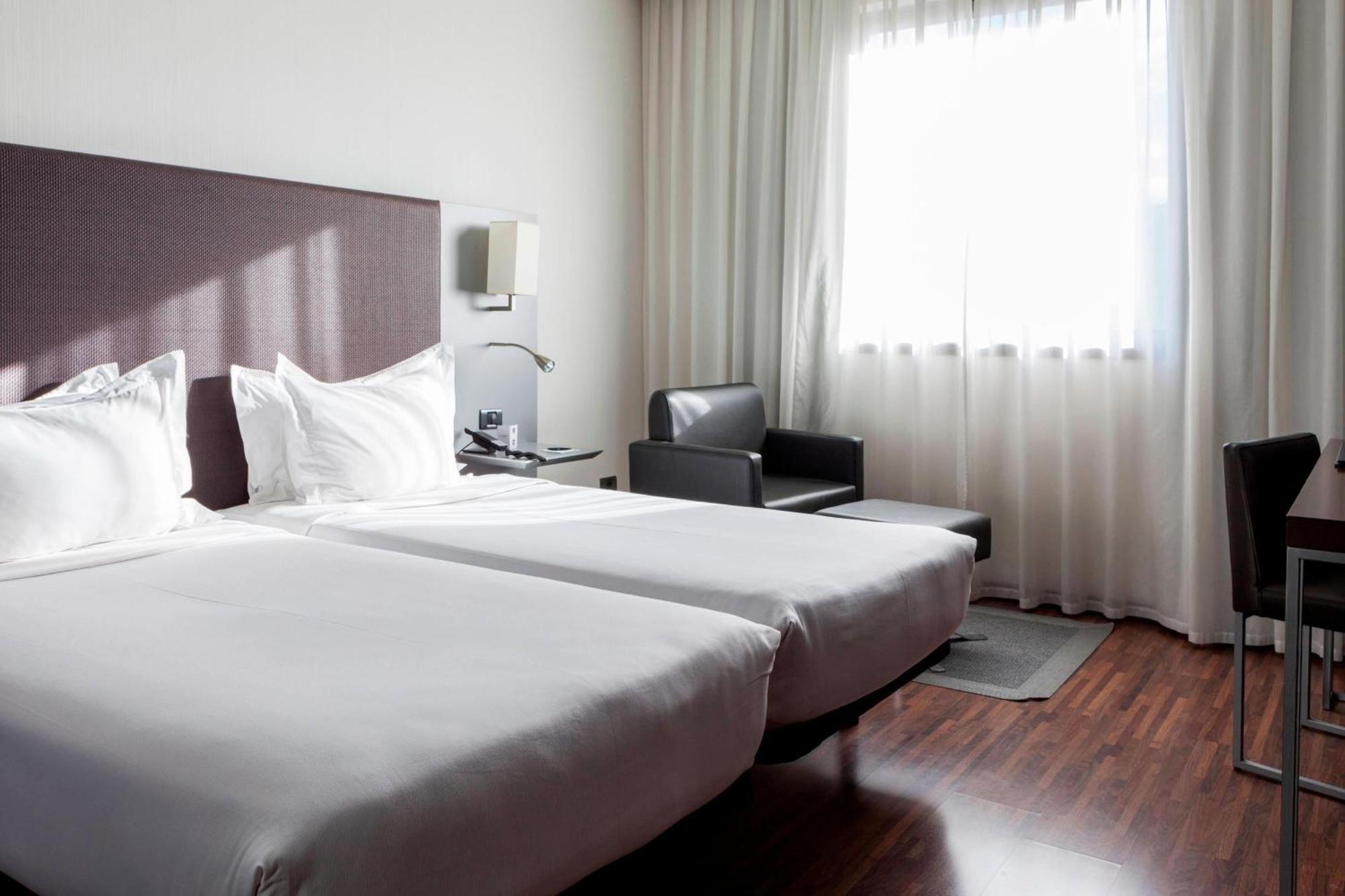 Ac Hotel By Marriott Madrid Airport Coslada Exterior foto