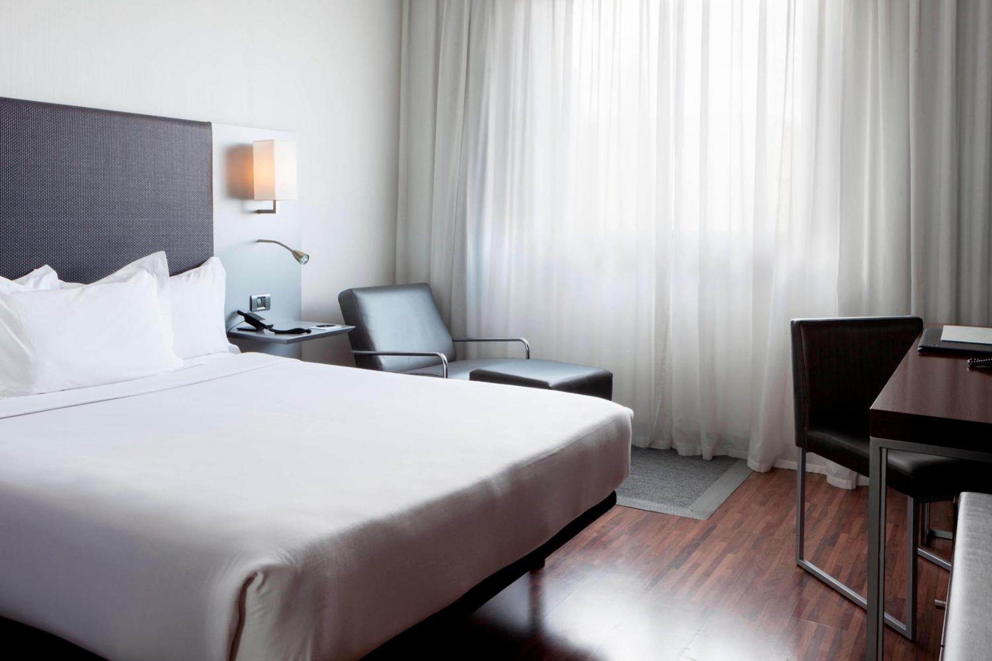 Ac Hotel By Marriott Madrid Airport Coslada Exterior foto