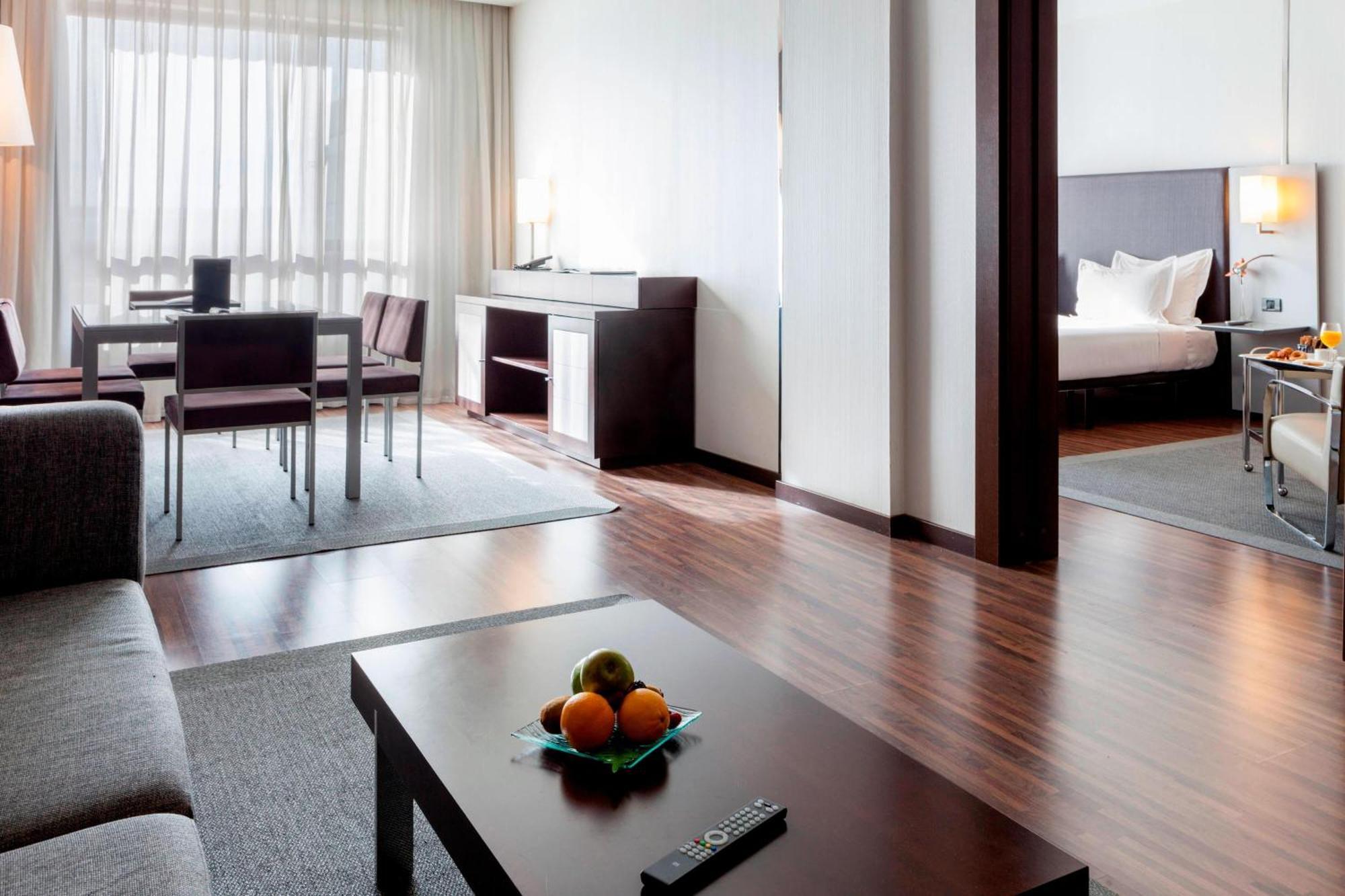 Ac Hotel By Marriott Madrid Airport Coslada Exterior foto