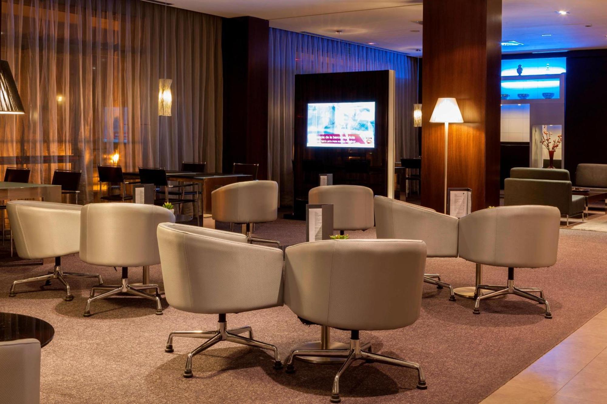 Ac Hotel By Marriott Madrid Airport Coslada Exterior foto