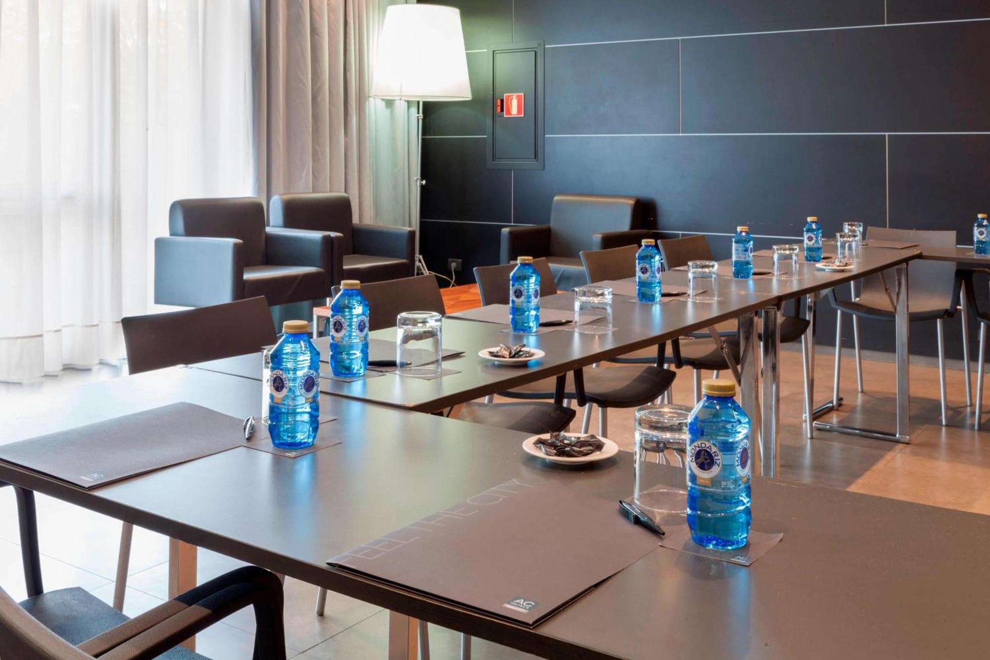 Ac Hotel By Marriott Madrid Airport Coslada Exterior foto