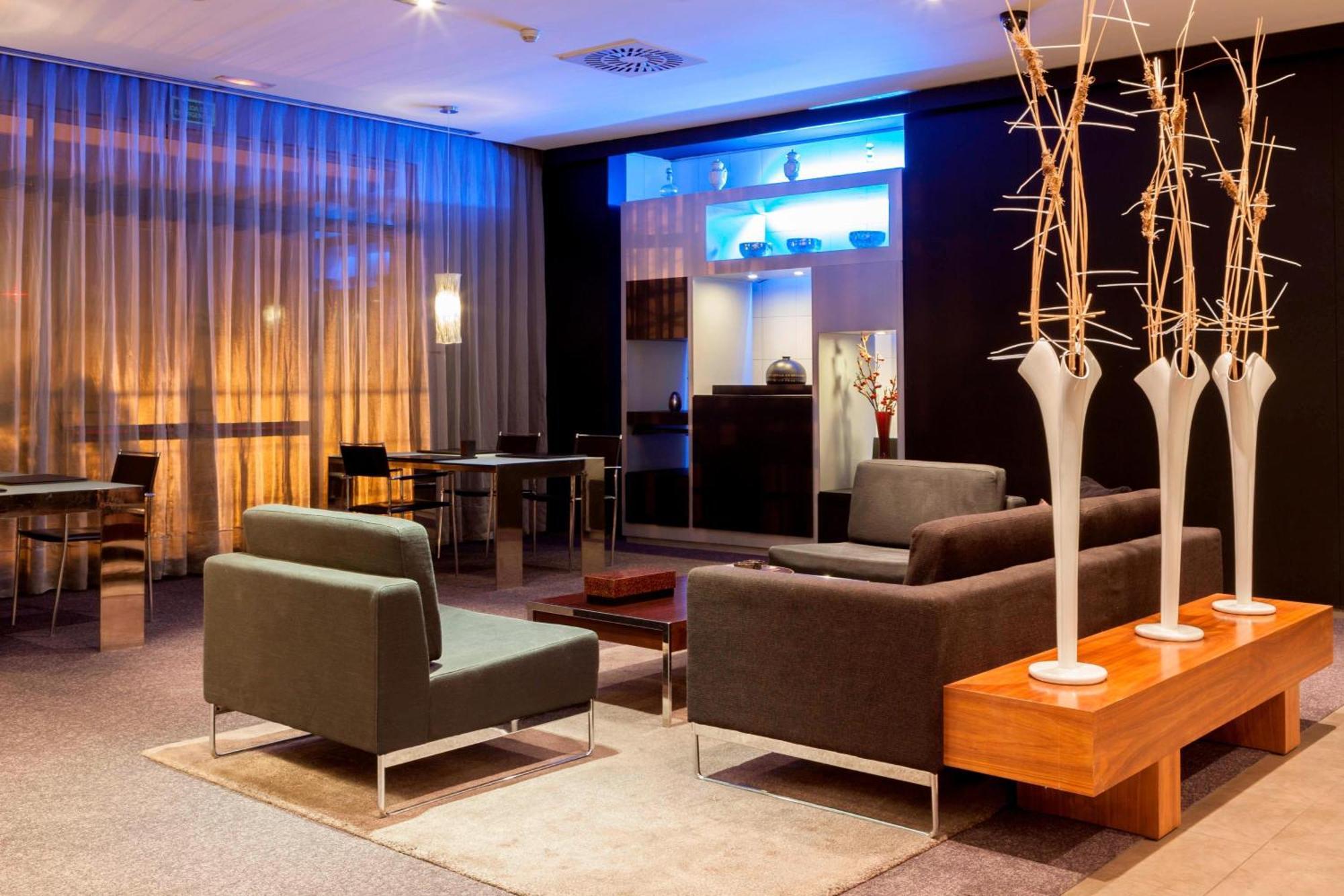 Ac Hotel By Marriott Madrid Airport Coslada Exterior foto