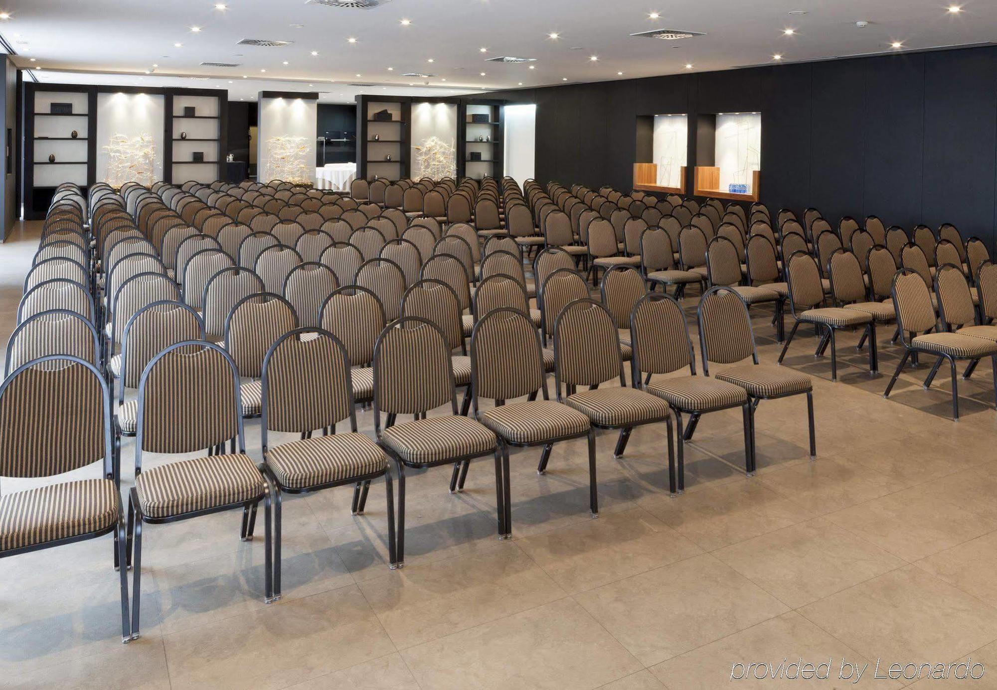 Ac Hotel By Marriott Madrid Airport Coslada Exterior foto
